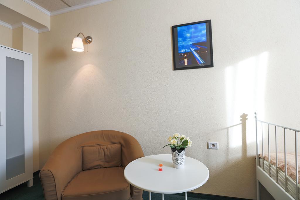 Artmotel & Bistro Haţeg Kamer foto
