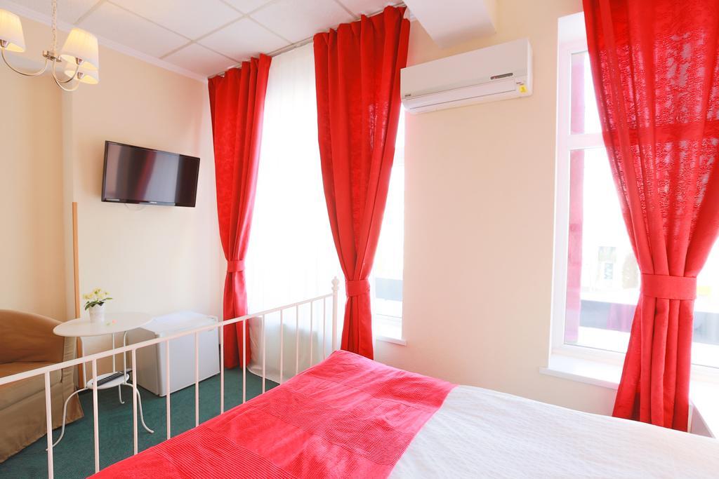 Artmotel & Bistro Haţeg Kamer foto